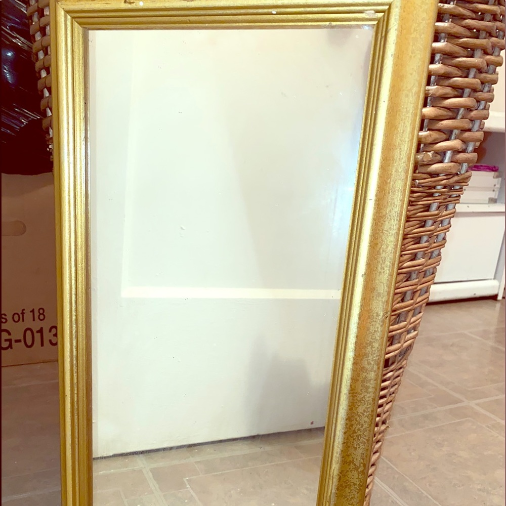 Golden frame mirror !